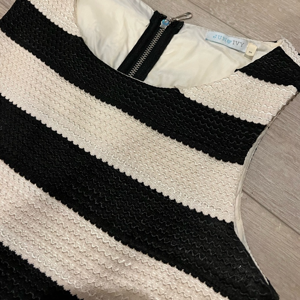 COPY - Black White Layered Dress - Picture 3 of 6